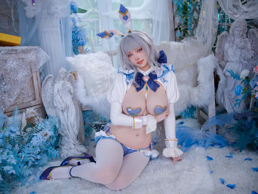 Machi-逆バニ cosplay